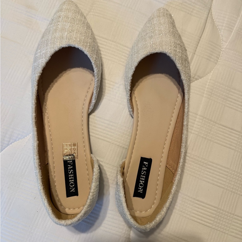 SHEIN Cream Textured Flats